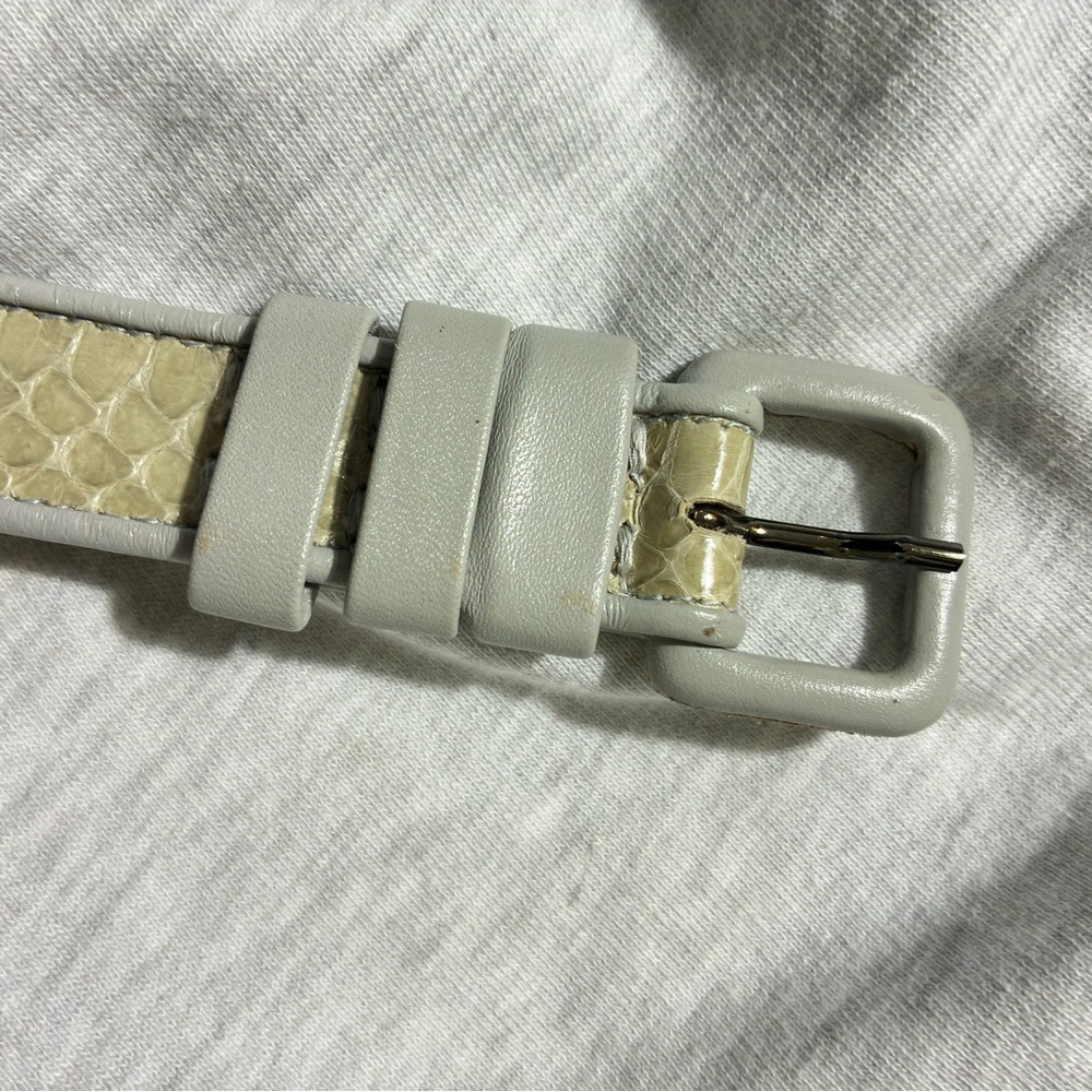 Yves Saint Laurent Leather Belt Vintage size Medium